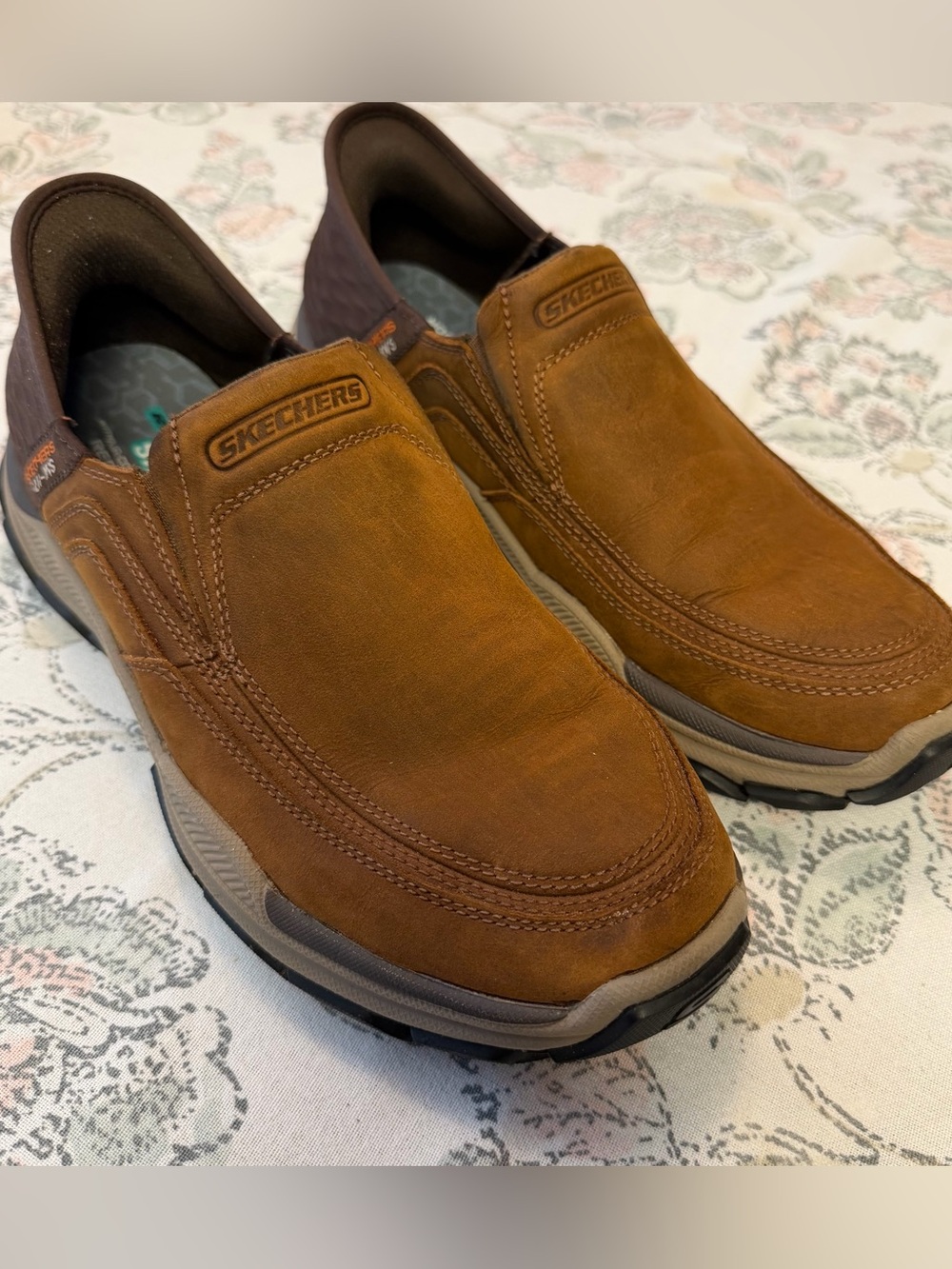 Skechers Men's Slip-On Loafers in Chestnut Brown Nubuck Leathr